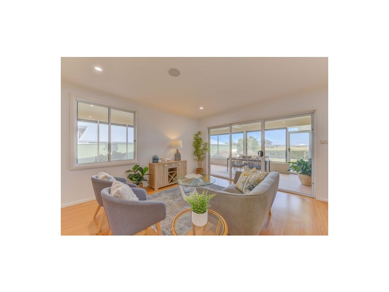 24 Peak Drive, Tamworth NSW 2340