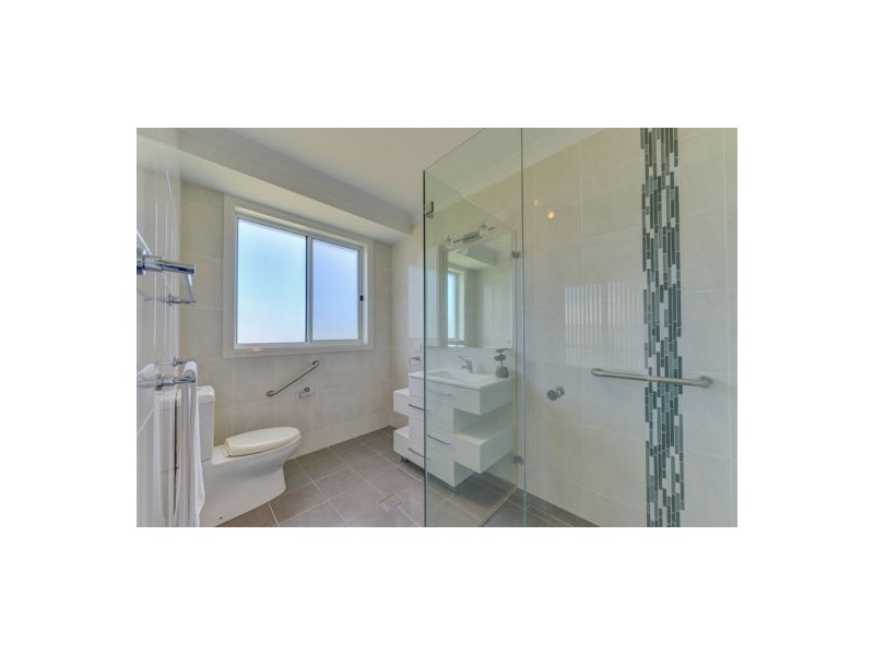 24 Peak Drive, Tamworth NSW 2340