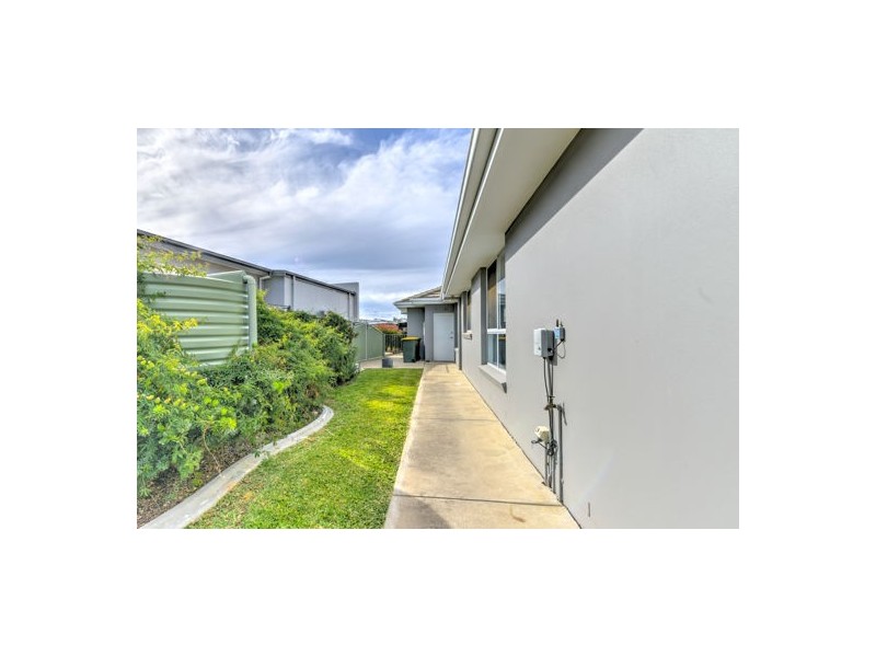 24 Peak Drive, Tamworth NSW 2340