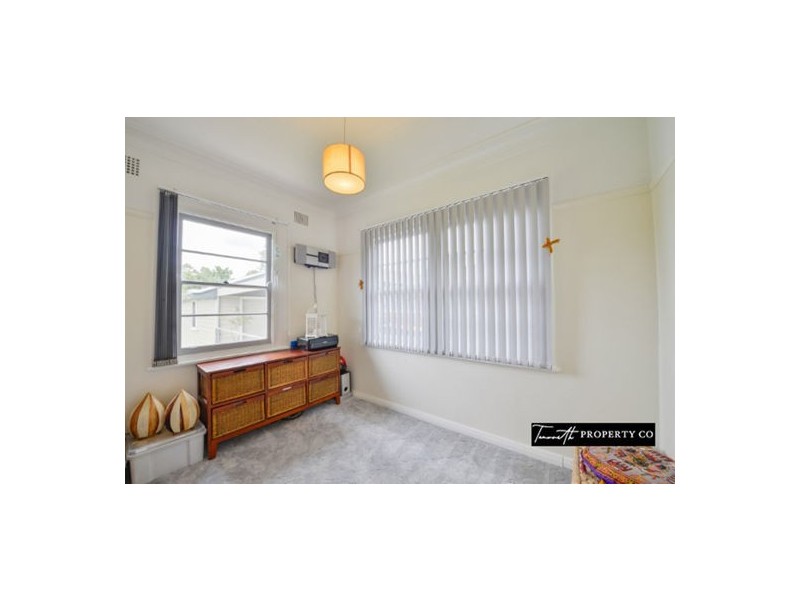 80 Piper Street, Tamworth NSW 2340
