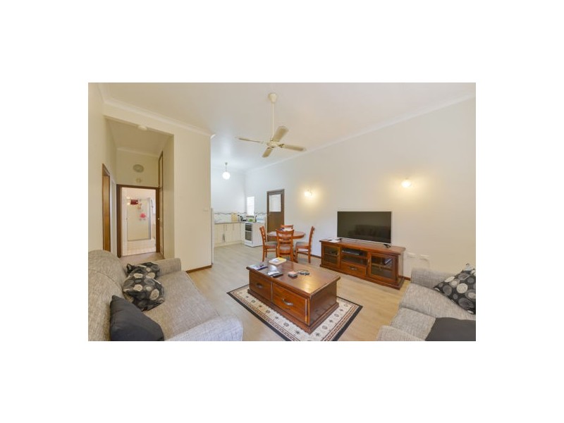 2/84 Fitzroy Street, Tamworth NSW 2340