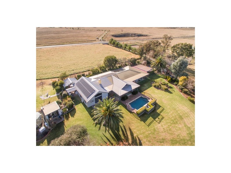 ‘Wooranook’ 1136 Duri- Dungowan Road, Tamworth NSW 2340