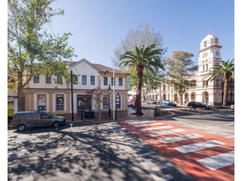 400 Peel Street, Tamworth NSW 2340