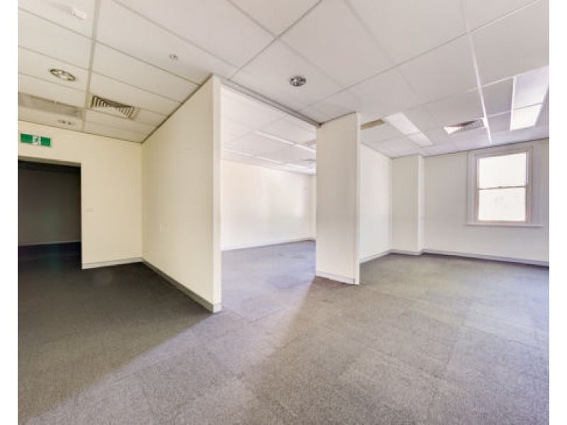 400 Peel Street, Tamworth NSW 2340