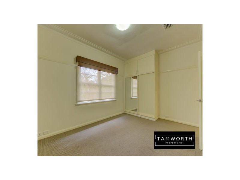 1 Douglas Avenue, Tamworth NSW 2340
