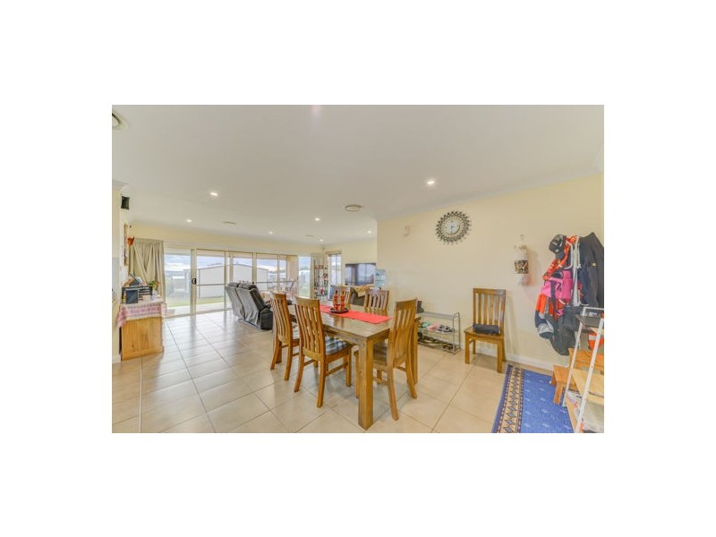 35 Windmill Drive, Tamworth NSW 2340