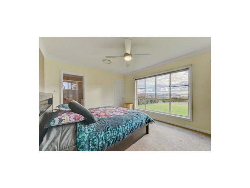 35 Windmill Drive, Tamworth NSW 2340