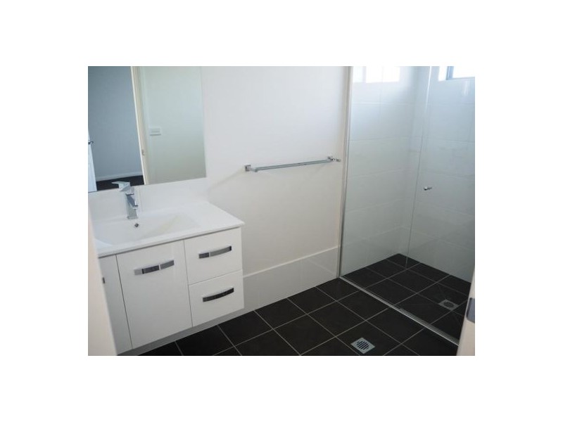 8/7 Curlew Crescent, Tamworth NSW 2340