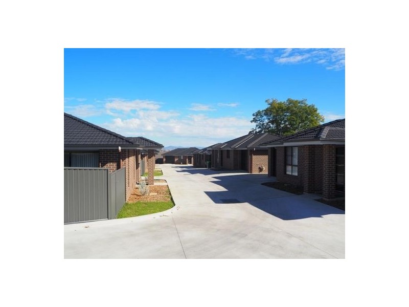 8/7 Curlew Crescent, Tamworth NSW 2340