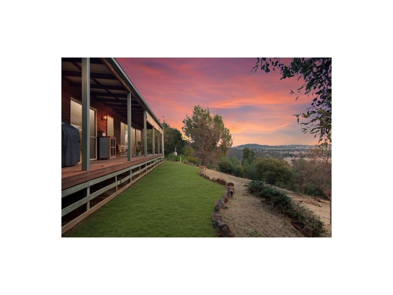 124 Stirling Road, Tamworth NSW 2340