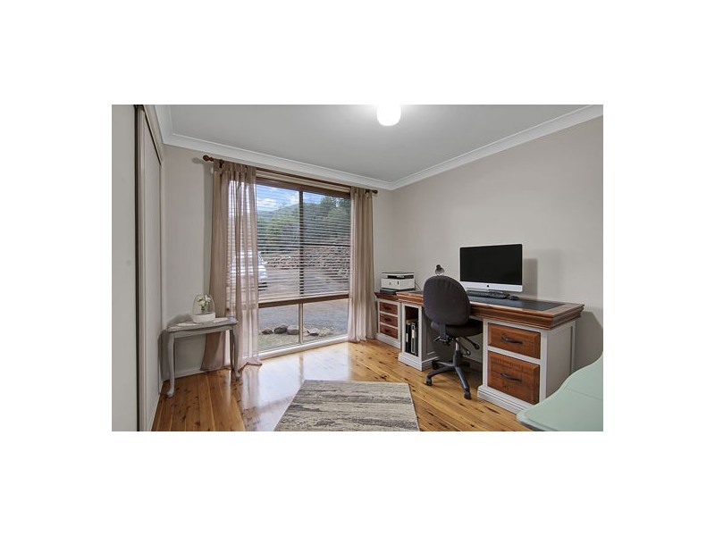 124 Stirling Road, Tamworth NSW 2340