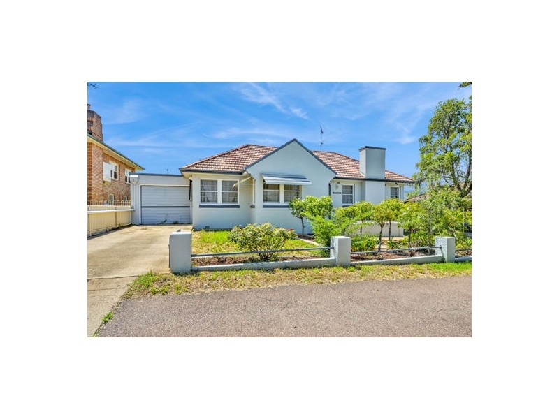 21 Kent Street, Tamworth NSW 2340