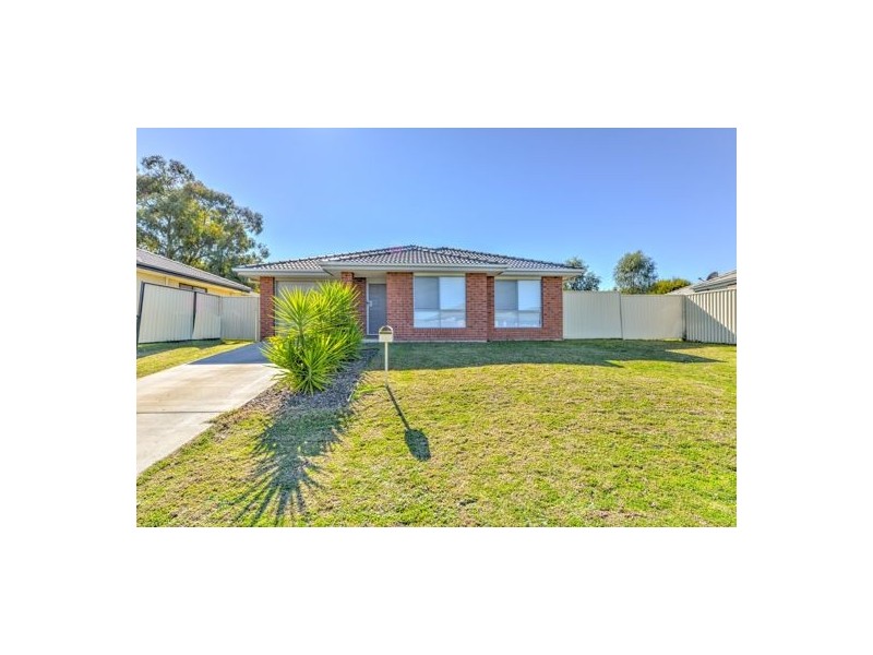 22 Gungurru Close, Tamworth NSW 2340