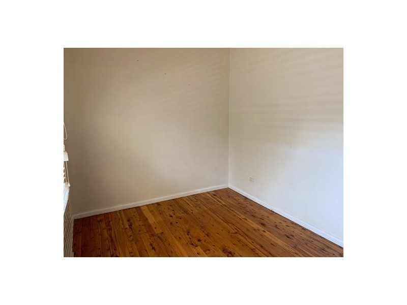 11 Hilton Street, Tamworth NSW 2340