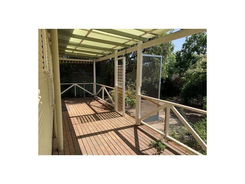 11 Hilton Street, Tamworth NSW 2340