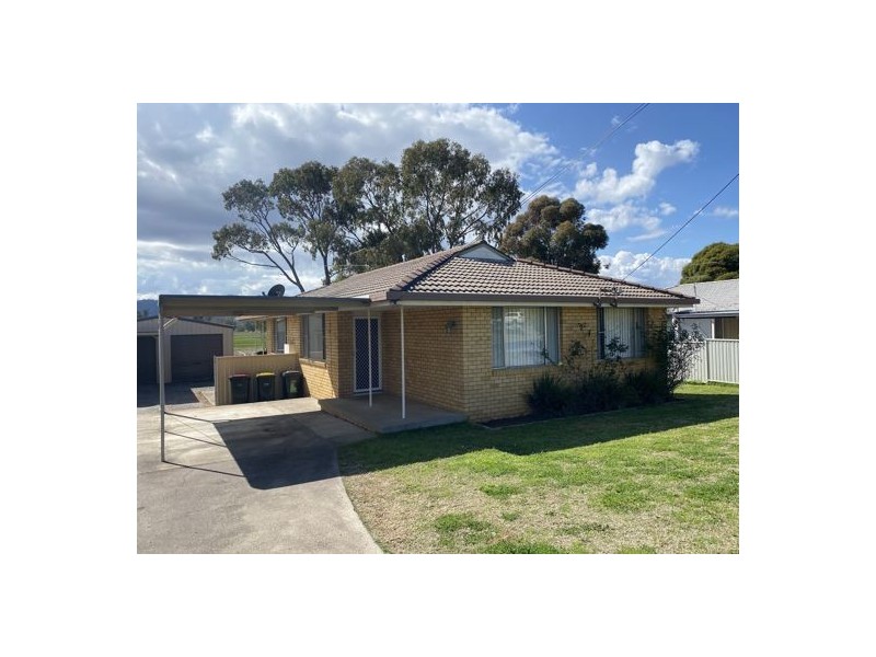 1/18 Harrier Parade, Tamworth NSW 2340