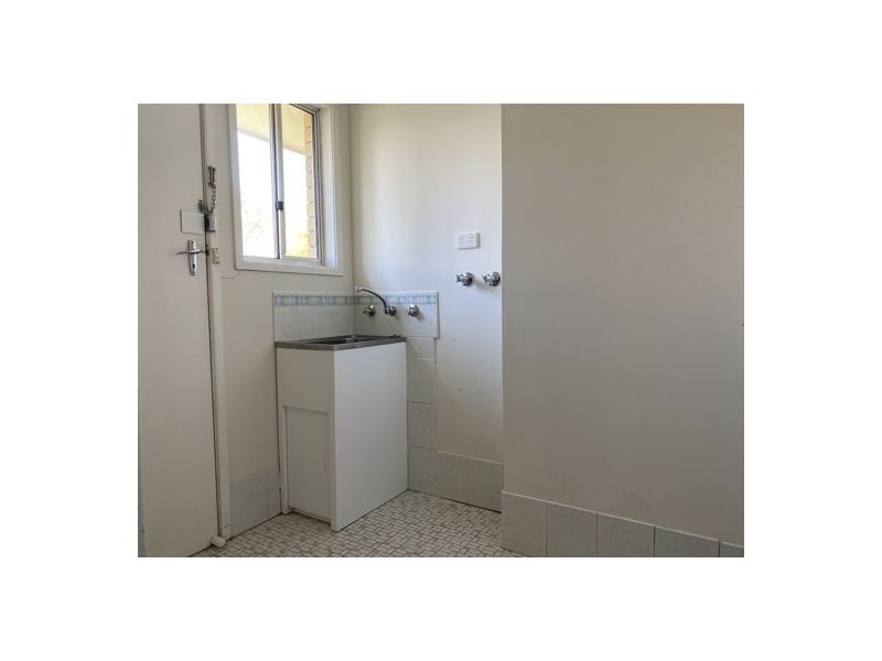 1/18 Harrier Parade, Tamworth NSW 2340