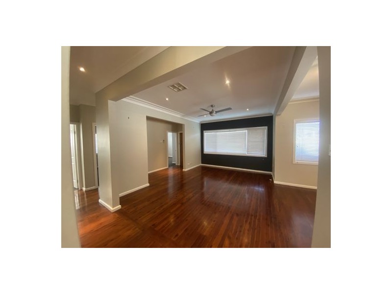 210 Johnston Street, Tamworth NSW 2340