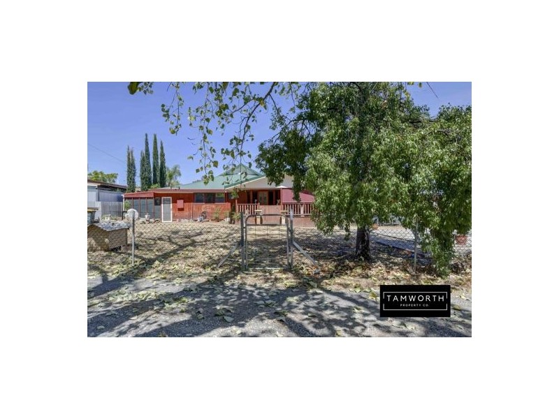 15 Manilla Road, Tamworth NSW 2340