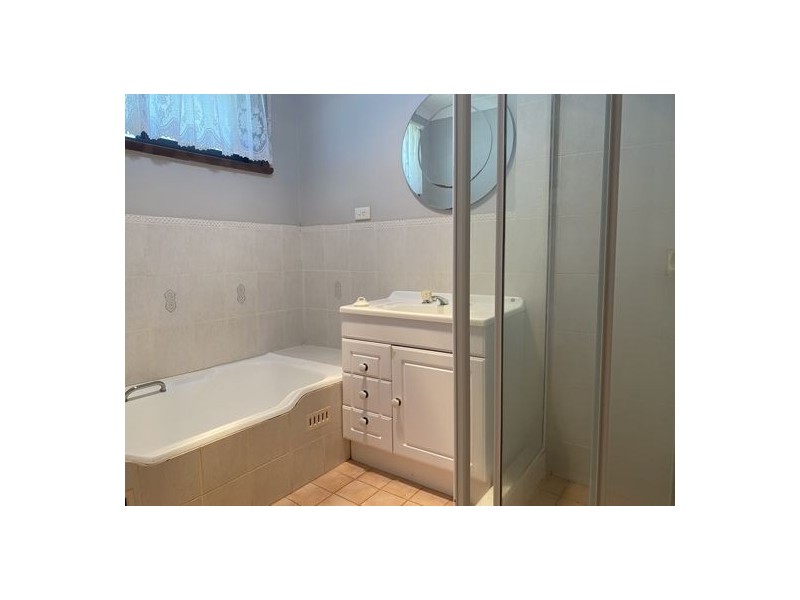 11 Graham Street, Tamworth NSW 2340