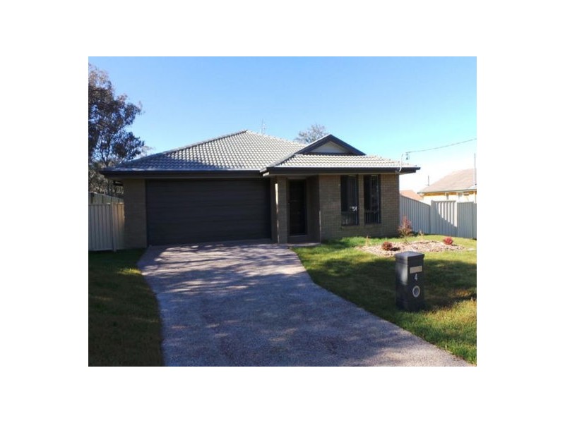 4 Mountview Crescent, Tamworth NSW 2340