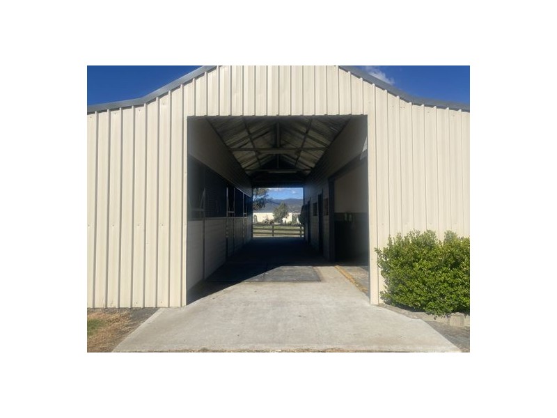 73 Porcupine Lane, Tamworth NSW 2340