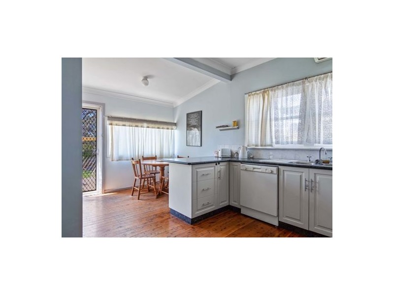 13 Hilton Street, Tamworth NSW 2340
