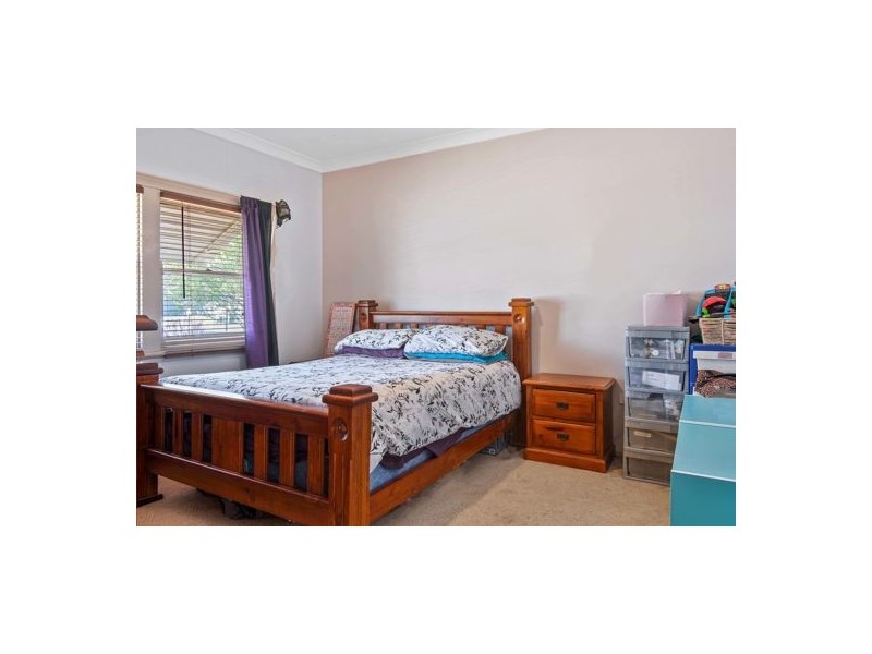 13 Hilton Street, Tamworth NSW 2340