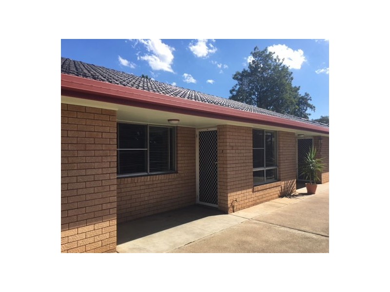 2/243 Goonoo Goonoo Road, Tamworth NSW 2340