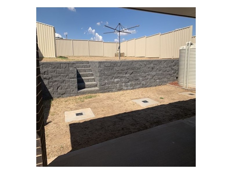 20B Mulconda Close, Tamworth NSW 2340