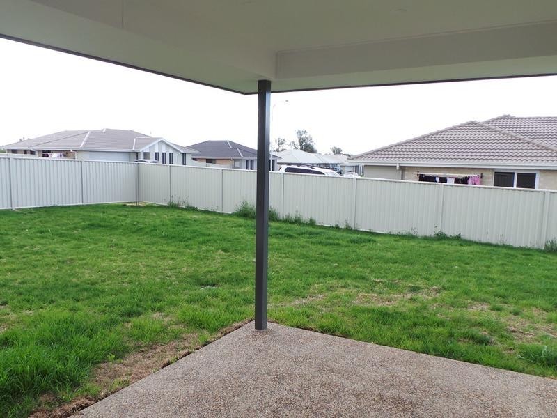 17 Drakeford Street, Tamworth NSW 2340