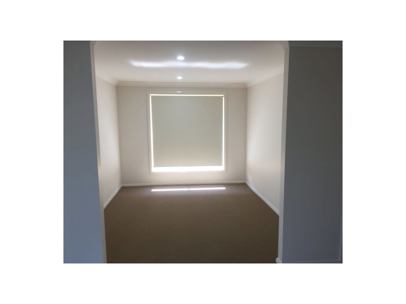 32 Reginald Drive, Tamworth NSW 2340