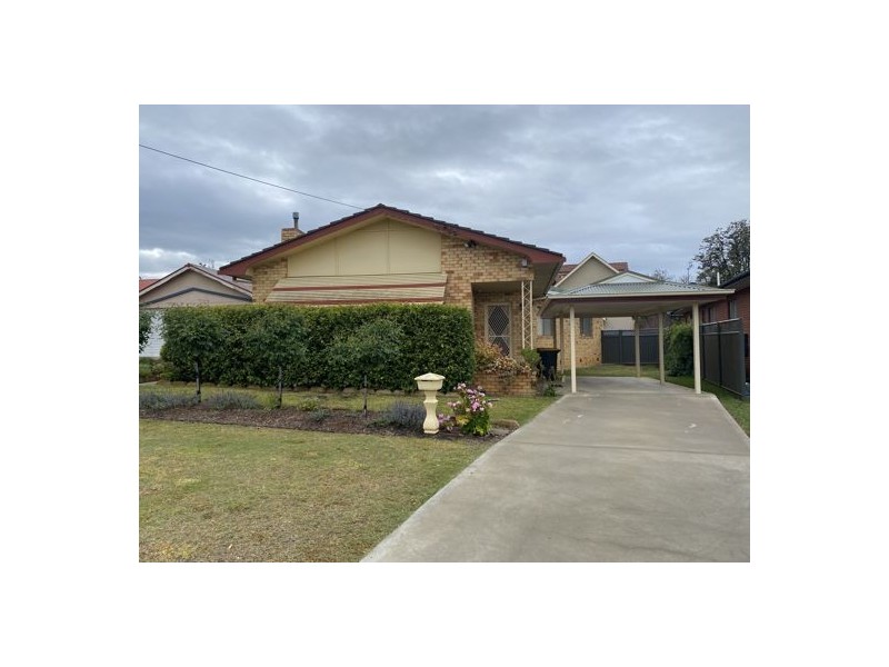 4 Dumaresq Street, Tamworth NSW 2340