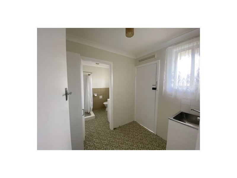 2/14 Kent Street, Tamworth NSW 2340