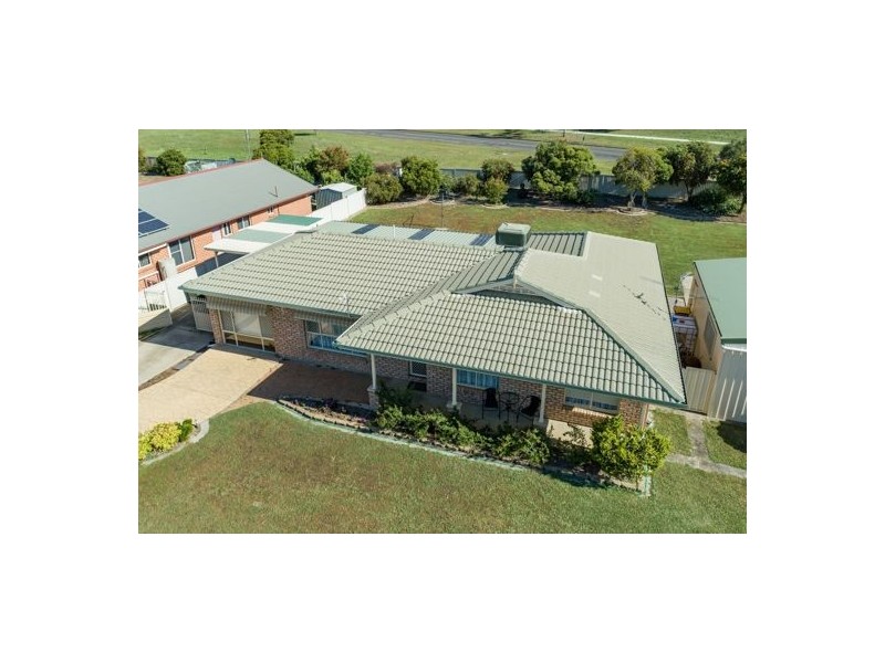 36 Cobb & Co Circuit, Tamworth NSW 2340