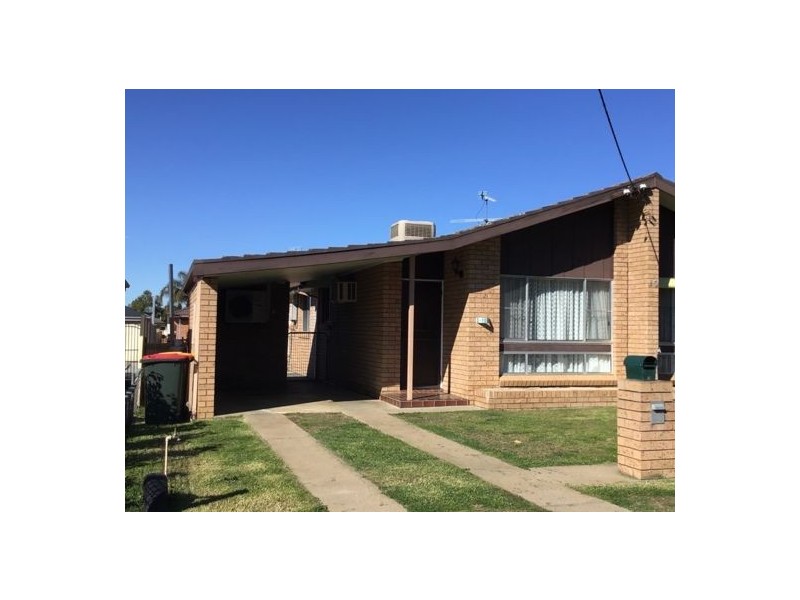 2/10 Burilla Street, Tamworth NSW 2340