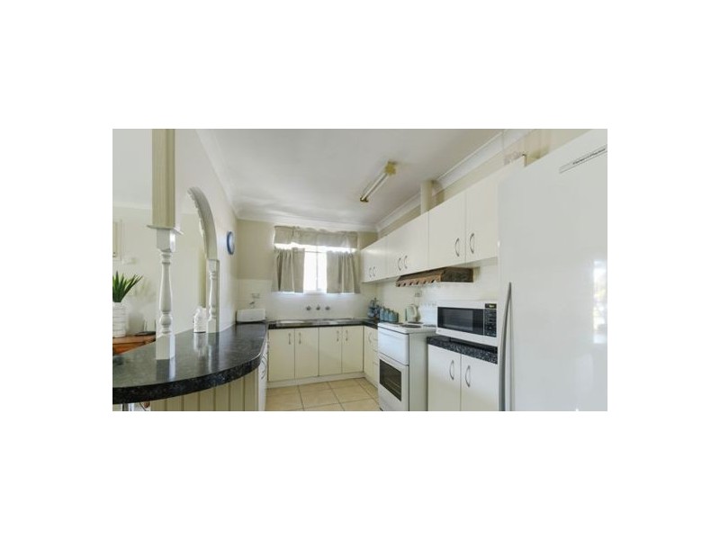 2/10 Burilla Street, Tamworth NSW 2340