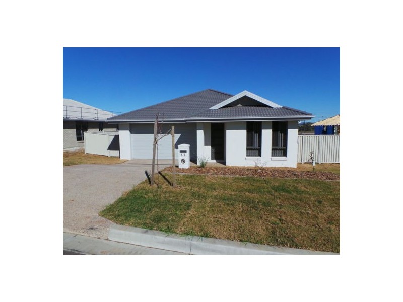 53 Tulipwood Crescent, Tamworth NSW 2340