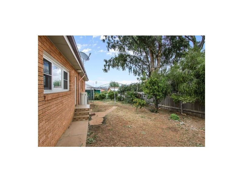 64 Roderick Street, Tamworth NSW 2340