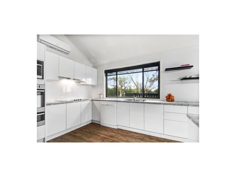 27 Austral Road, Tamworth NSW 2340