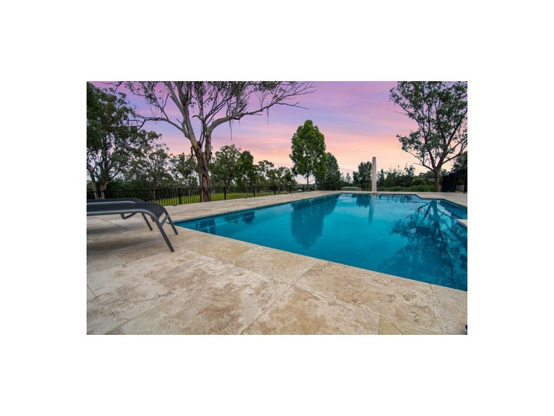 27 Austral Road, Tamworth NSW 2340