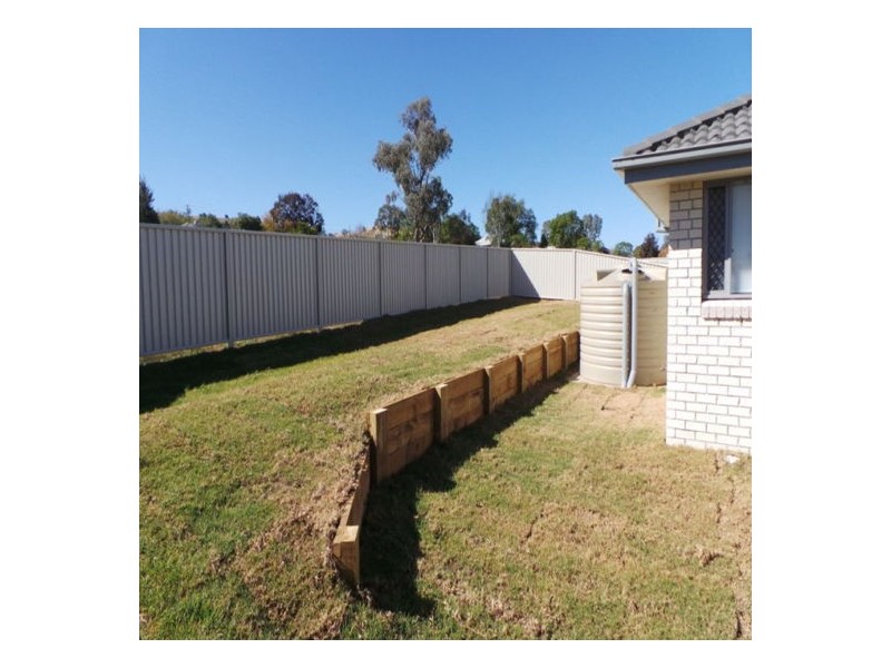 37 Tulipwood Crescent, Tamworth NSW 2340