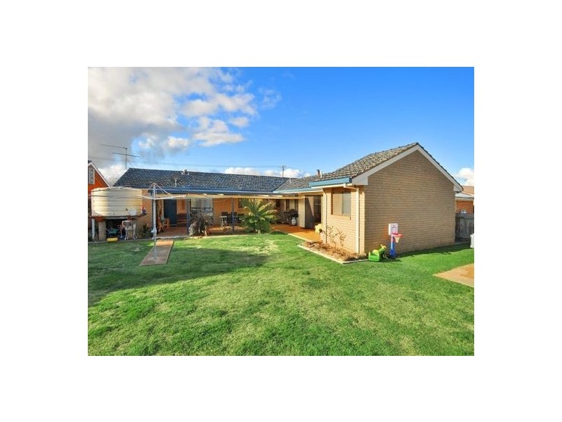 20 Youman Street, Guyra NSW 2365