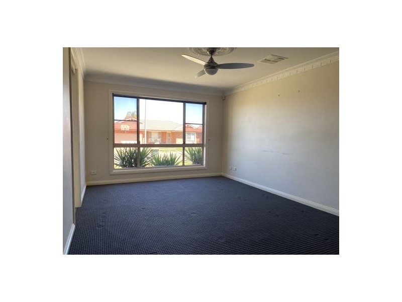 12 The Retreat, Tamworth NSW 2340