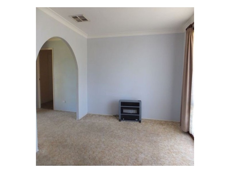 39 Boronia Drive, Tamworth NSW 2340