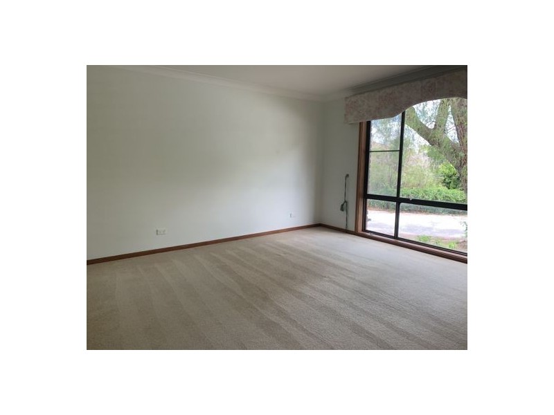 8 Eucalypt Av, Tamworth NSW 2340