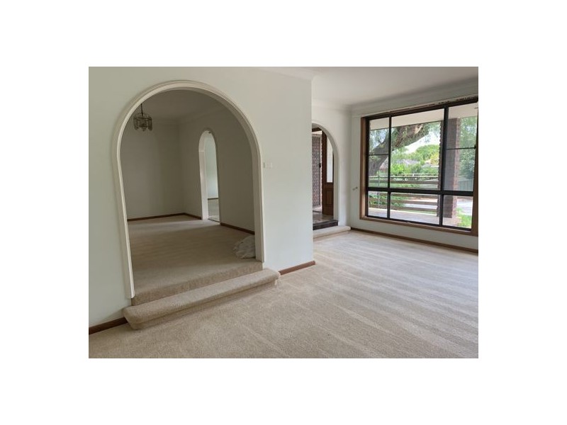 8 Eucalypt Av, Tamworth NSW 2340