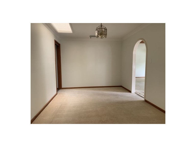 8 Eucalypt Av, Tamworth NSW 2340