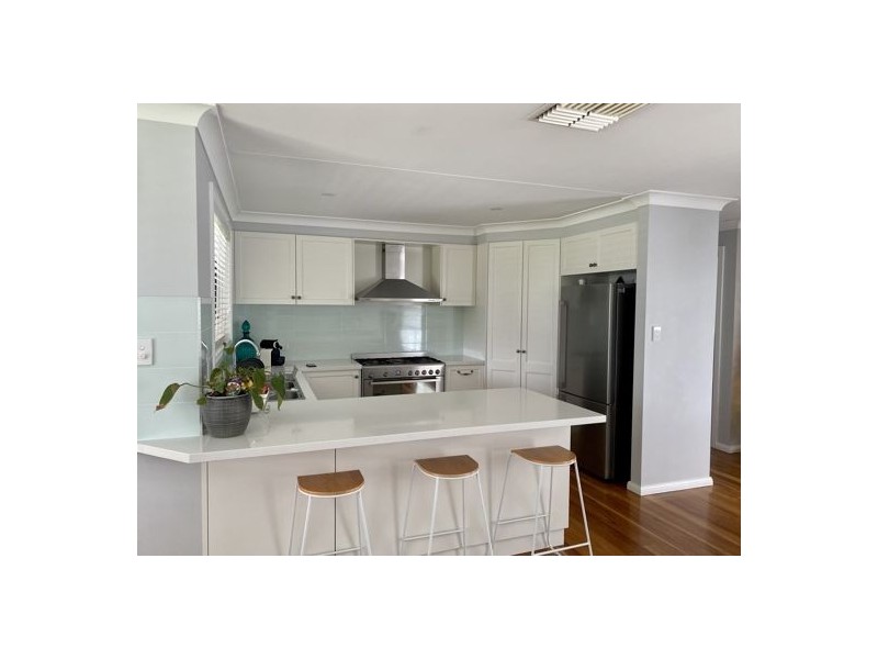 14 Illawara Place, Tamworth NSW 2340