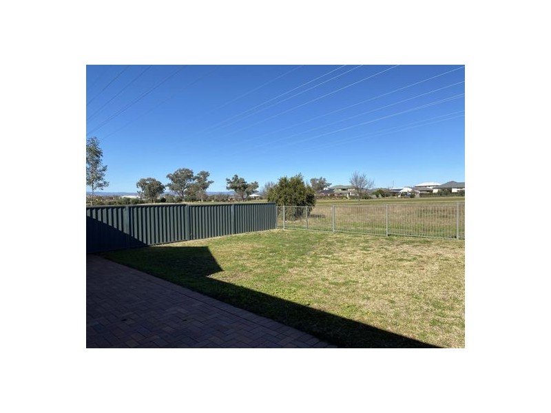 88A The Heights, Tamworth NSW 2340